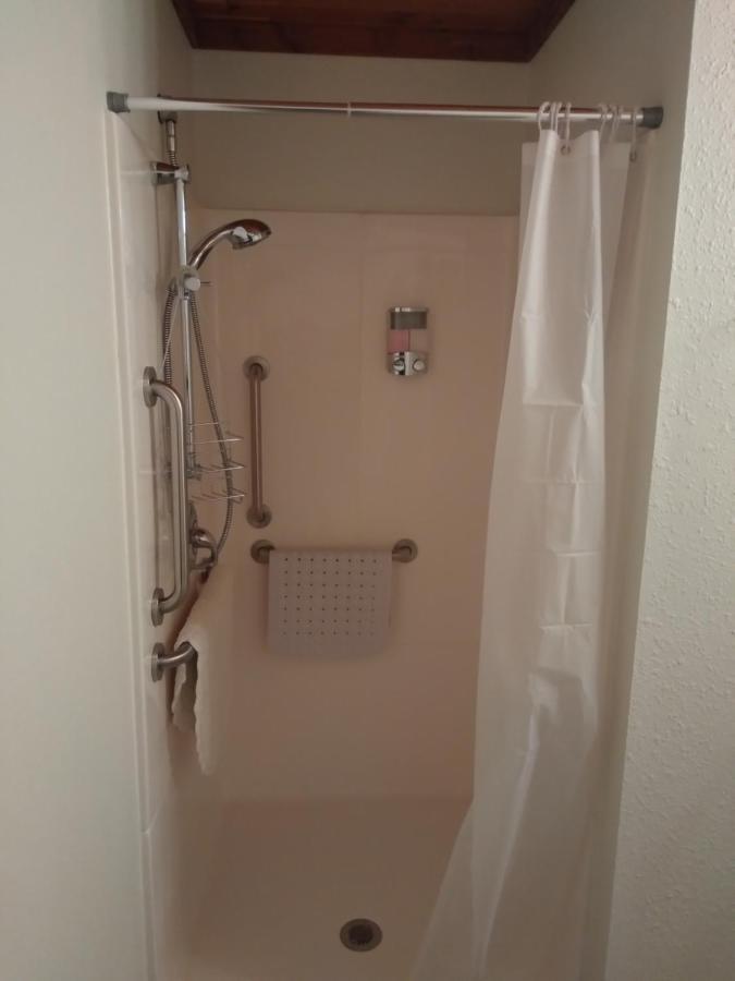 Comfort Zone Inn Rothsay 외부 사진